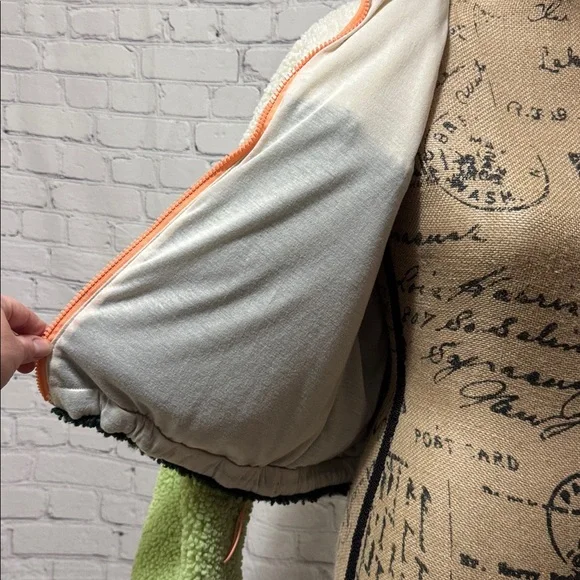 Wild Fable oversized cropped Colorblock Sherpa Jacket with Zipper & pockets - Picture 7 of 9